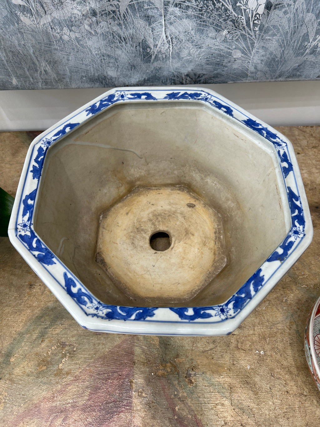 VINTAGE BLUE & WHITE JARDINIÈRE